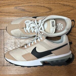 Nike Air Max Pre-Day Sneakers